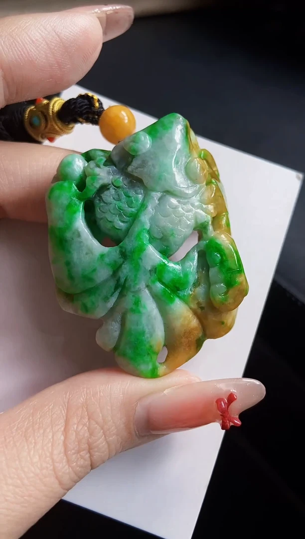 颈饰未镶嵌翡翠1