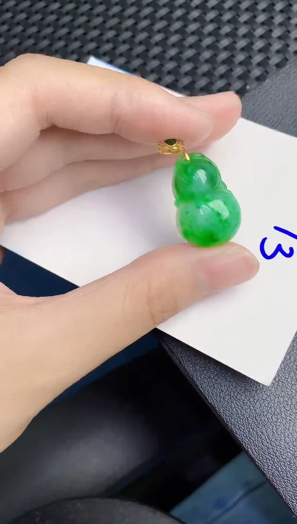 翡翠未镶嵌颈饰天然翡翠緬甸A貨