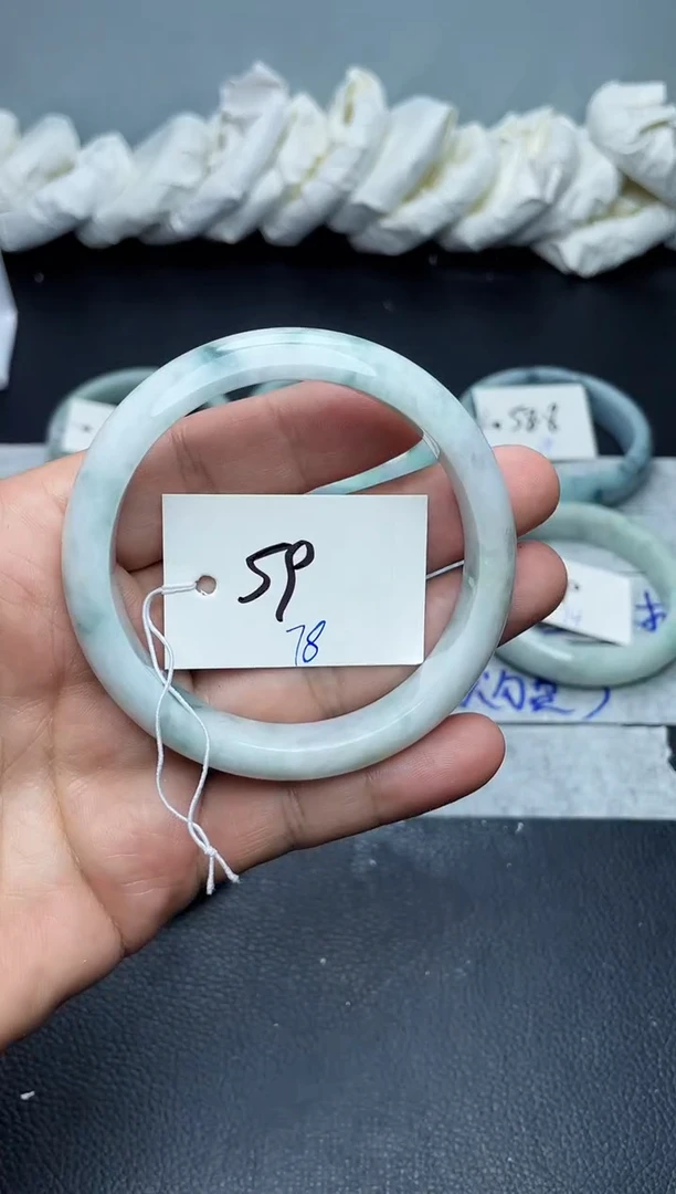 未镶嵌手镯翡翠78