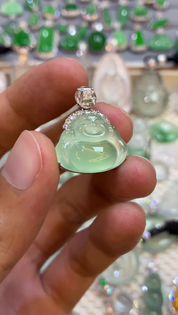 吊坠(不含链)18K金镶嵌翡翠佛公