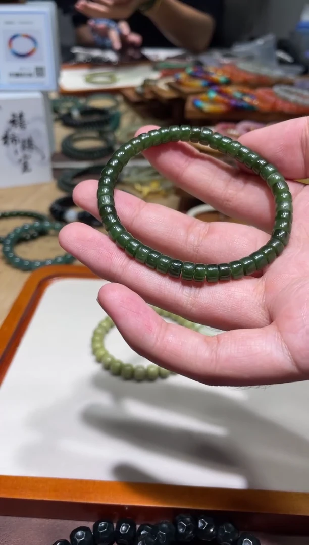 未镶嵌手串和田玉（碧玉）6mm和田玉碧玉手串