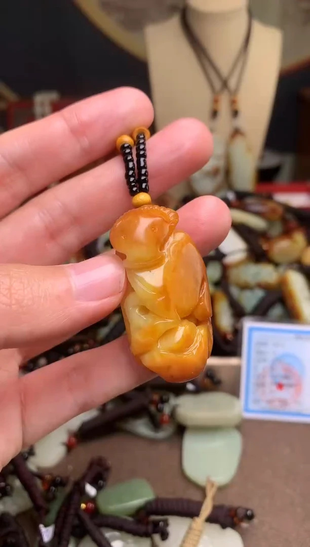 颈饰未镶嵌和田玉新疆料青海料清水和田玉吊坠