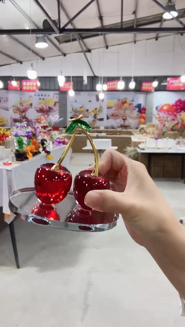 水晶红樱桃摆件..