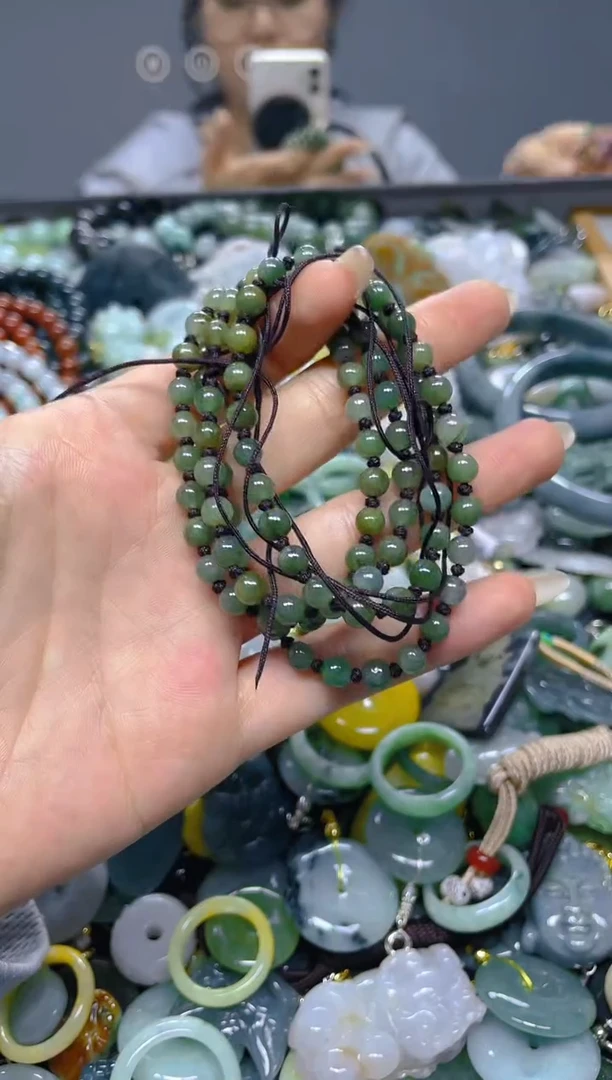 颈饰未镶嵌翡翠5MM/ U /翡翠A货，一件也是批发价