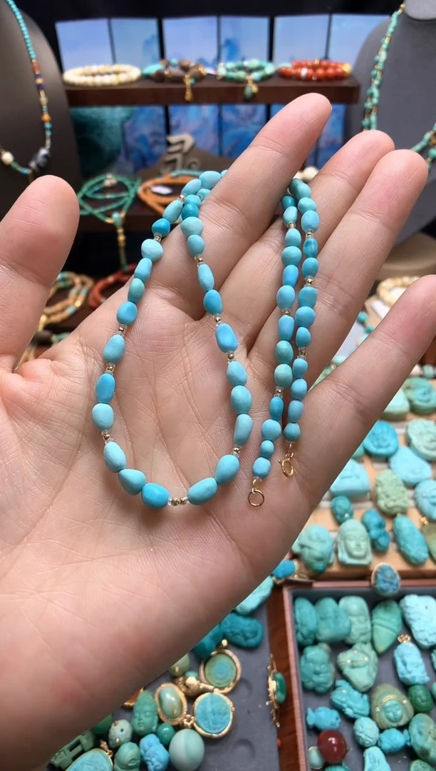 18K金镶嵌绿松石颈饰精品高瓷绿松石糖豆颈链