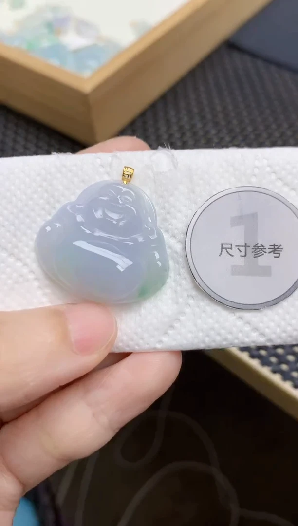 翡翠18K金镶嵌颈饰天然缅甸A货翡