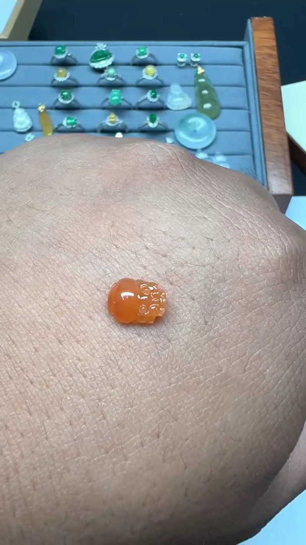 裸石翡翠?****?天然A货缅甸翡翠小貔貅26号链接