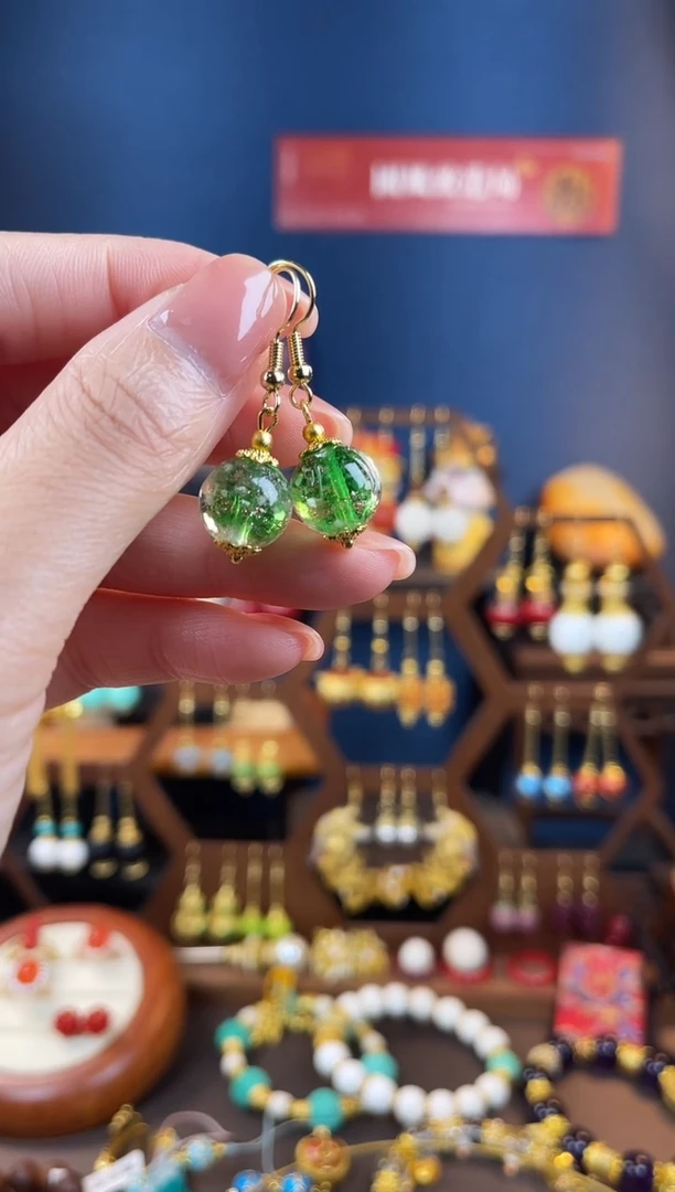 琉璃手工艺品唐*，绿色琉璃耳钩