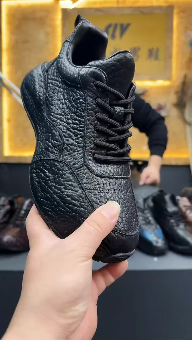 磨砂皮（牛皮）42码黑色6658