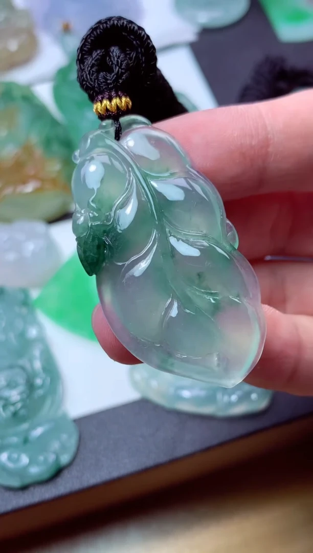 翡翠未镶嵌颈饰天然翡翠