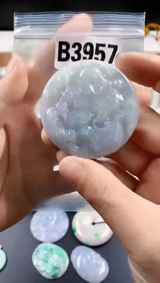 颈饰未镶嵌翡翠天然翡翠吊坠挂件