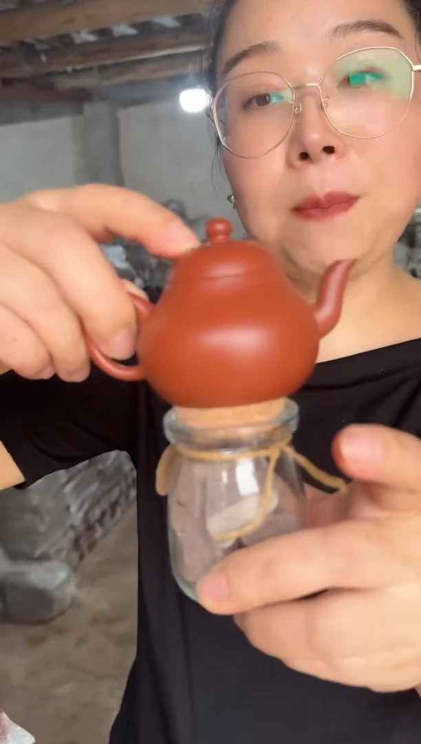 茶壶紫砂黄龙山大红泥梨型