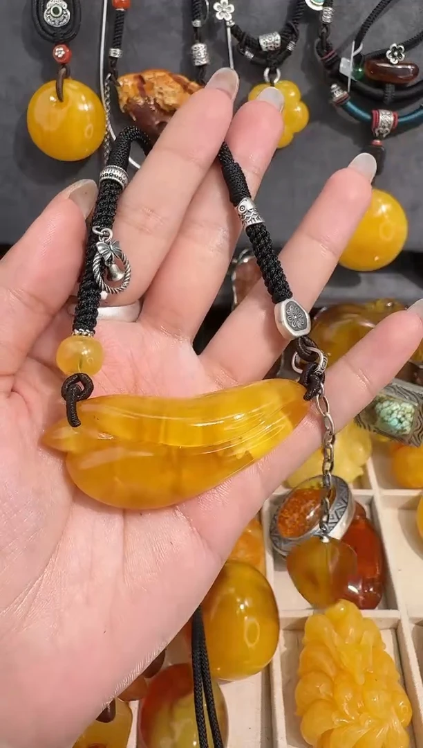 裸石琥珀未镶嵌喵*吉琥珀