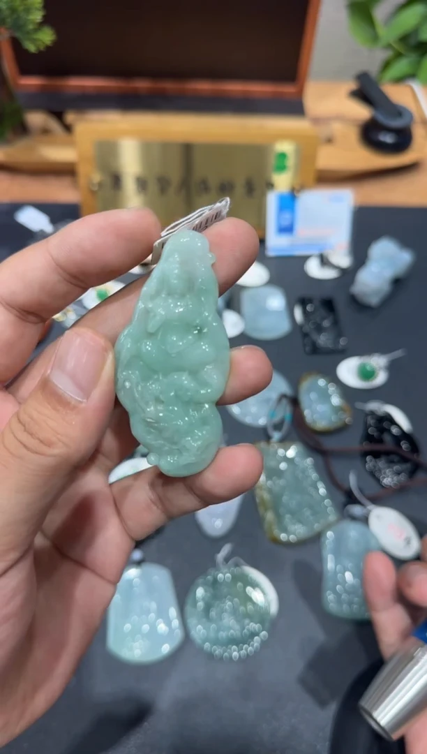 未镶嵌挂件翡翠A货翡翠多样性孤品