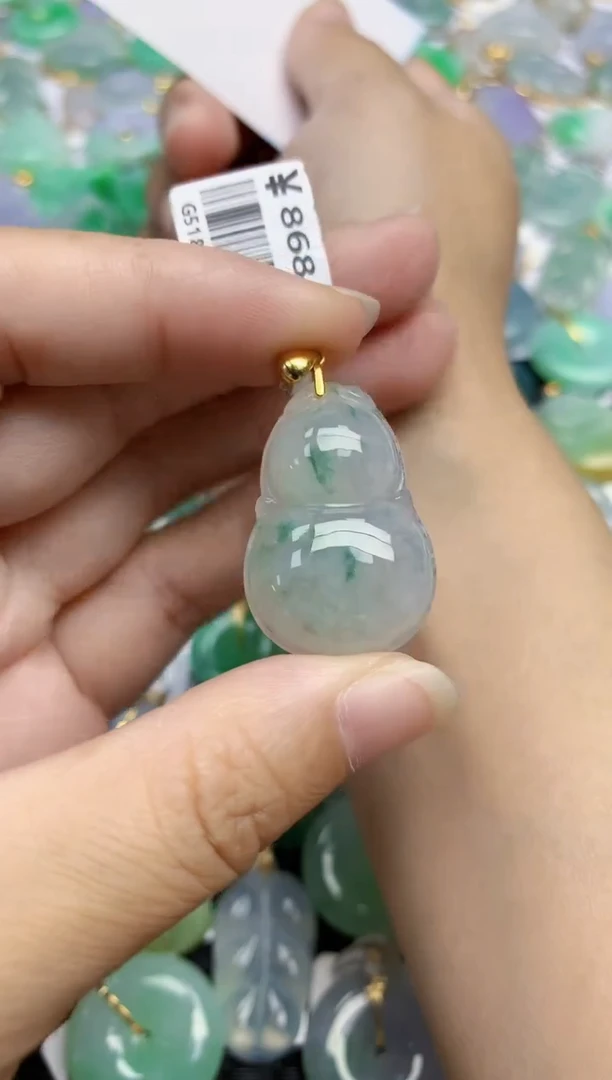 翡翠未镶嵌颈饰天然翡翠A货