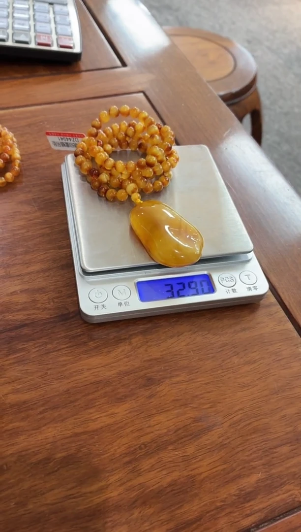 琥珀颈饰未镶嵌吊坠