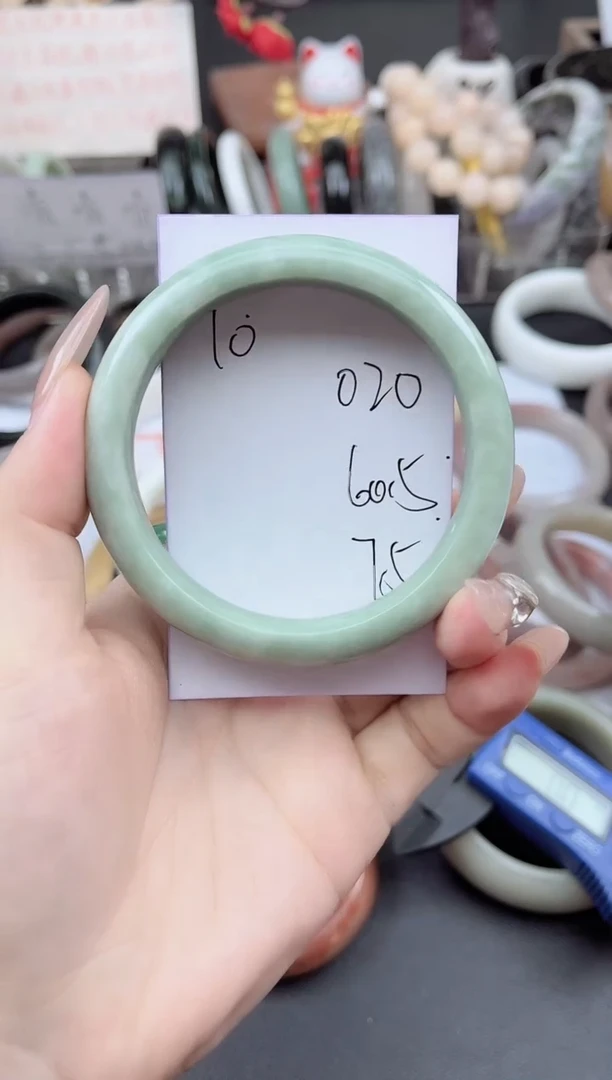 未镶嵌手镯石英质玉020