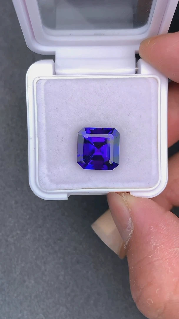 【闪购商品】坦桑石裸石未镶嵌8.63克拉