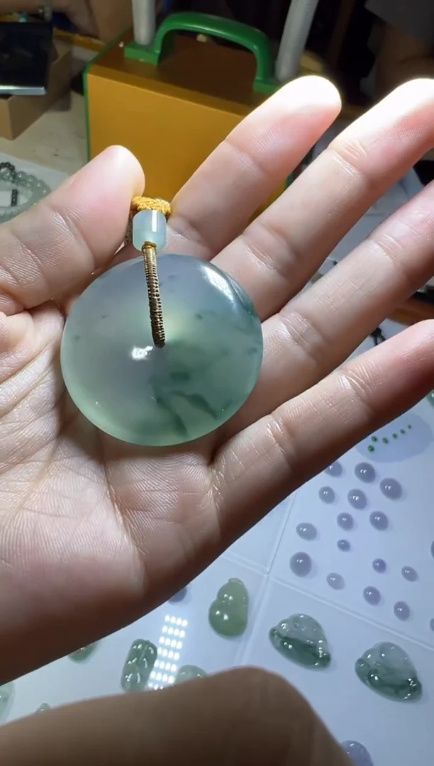 未镶嵌定制翡翠扣子