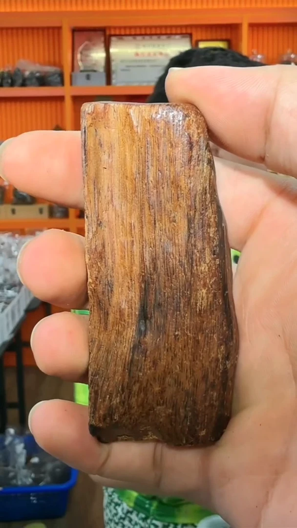沉香手把件402号多样性发一