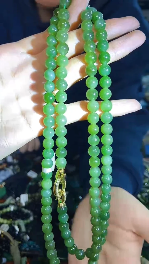 未镶嵌和田玉挂件1