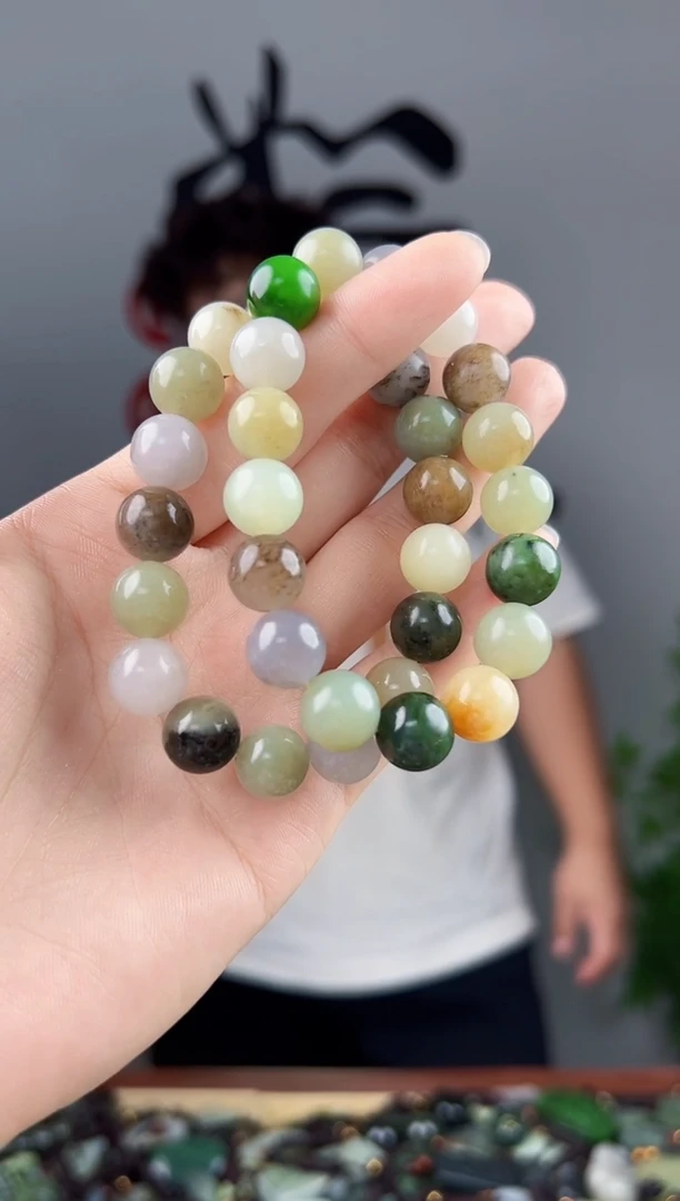 颈饰未镶嵌和田玉拍一发一，多样性发货