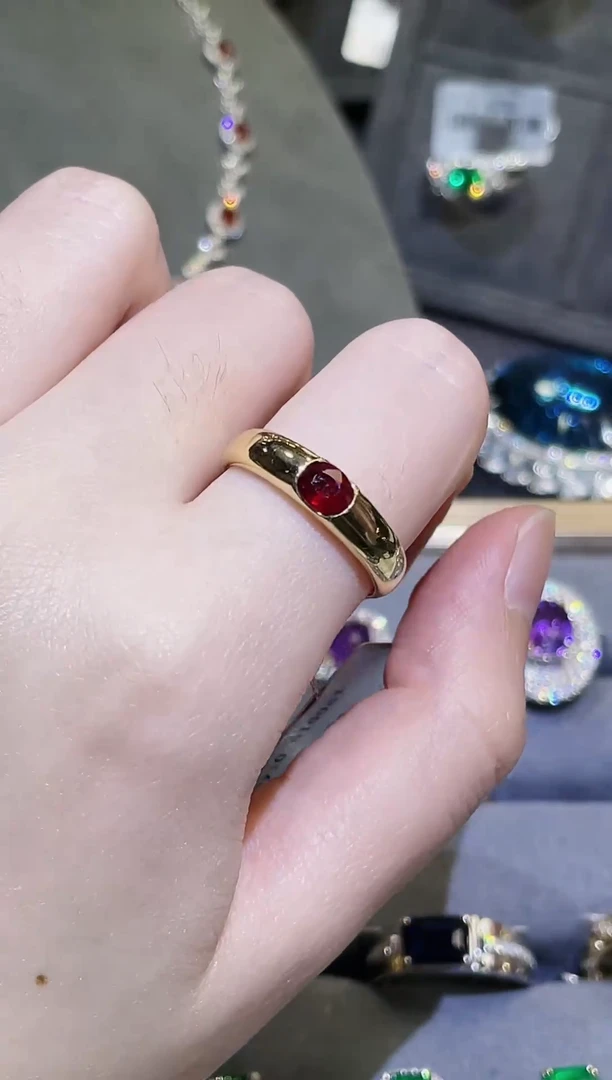 【闪购商品】红宝石戒指18K金镶嵌0.51ct/无烧鸽血红