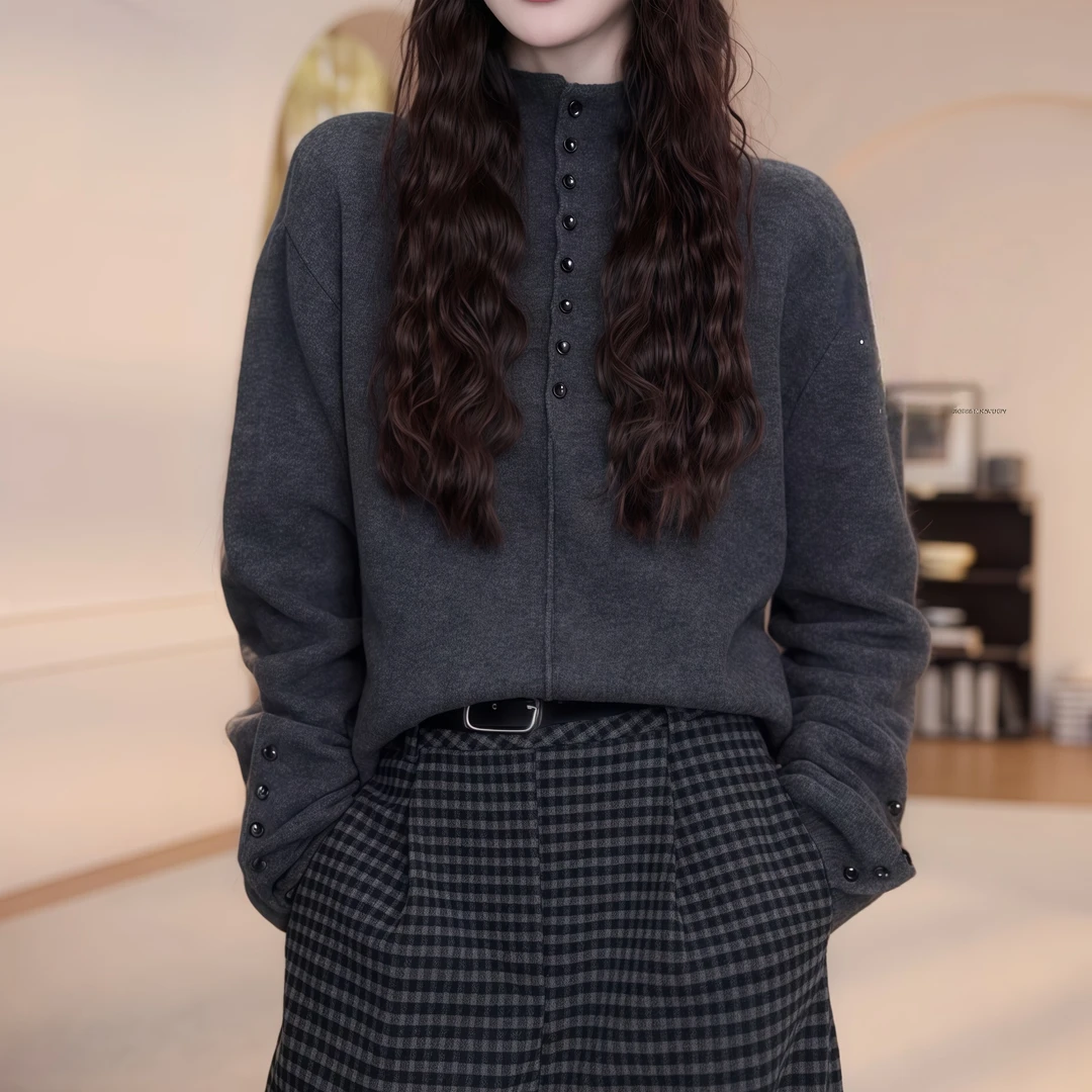 韩系慵懒风半高领纽扣毛衣2025冬季新款时尚百搭显瘦长袖针织衫女