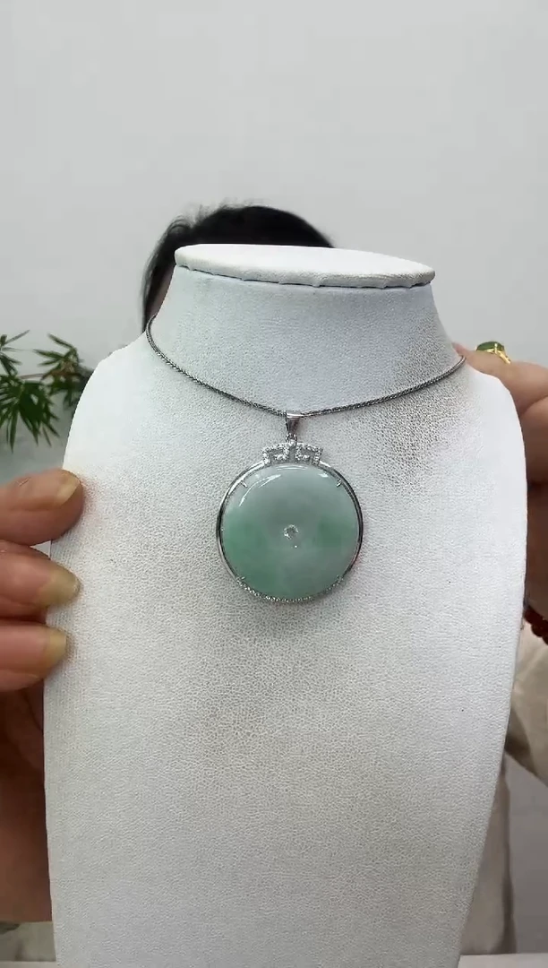 翡翠银S925镶嵌吊坠(赠链)平安扣