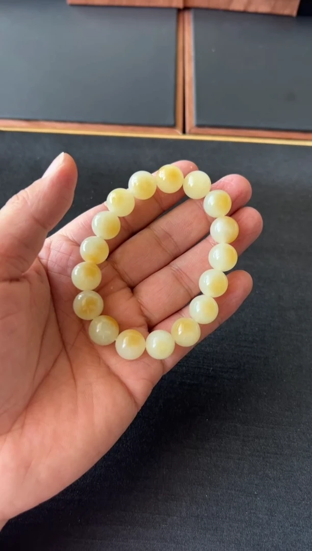【闪购商品】和田玉手串未镶嵌若羌微色差卡12