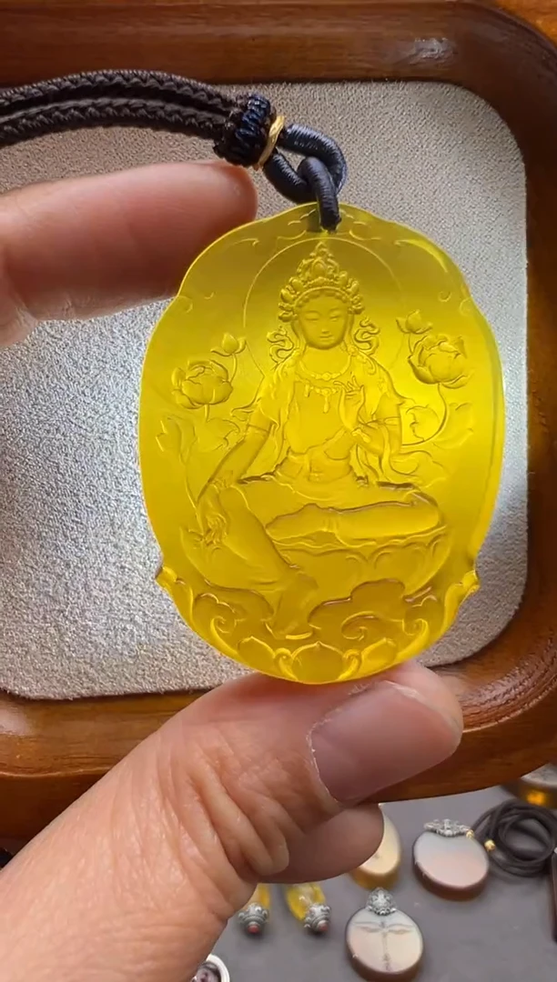 【闪购商品】琥珀颈饰未镶嵌绿度母吊坠