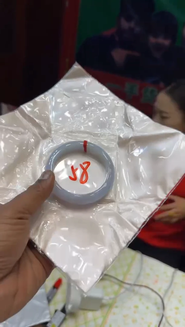 未镶嵌手镯翡翠手镯