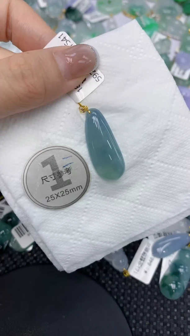 颈饰18K金镶嵌翡翠1111111