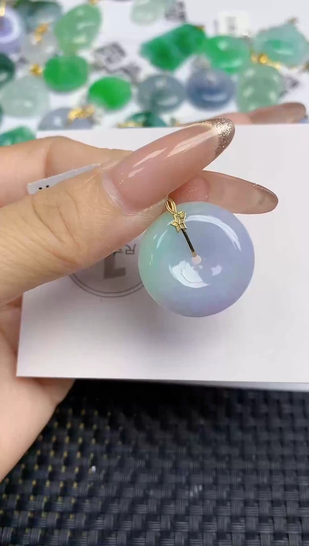 颈饰18K金镶嵌翡翠天然缅甸A货翡翠百元以上9元证书费自理