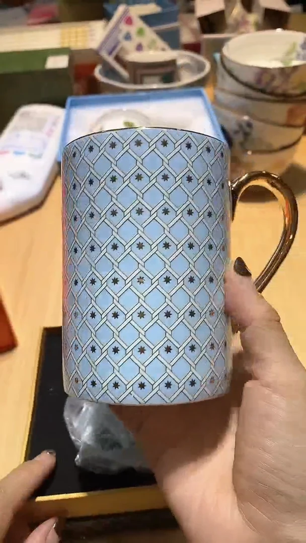 【闪购商品】瓷片锅碗瓢盆一件不剩