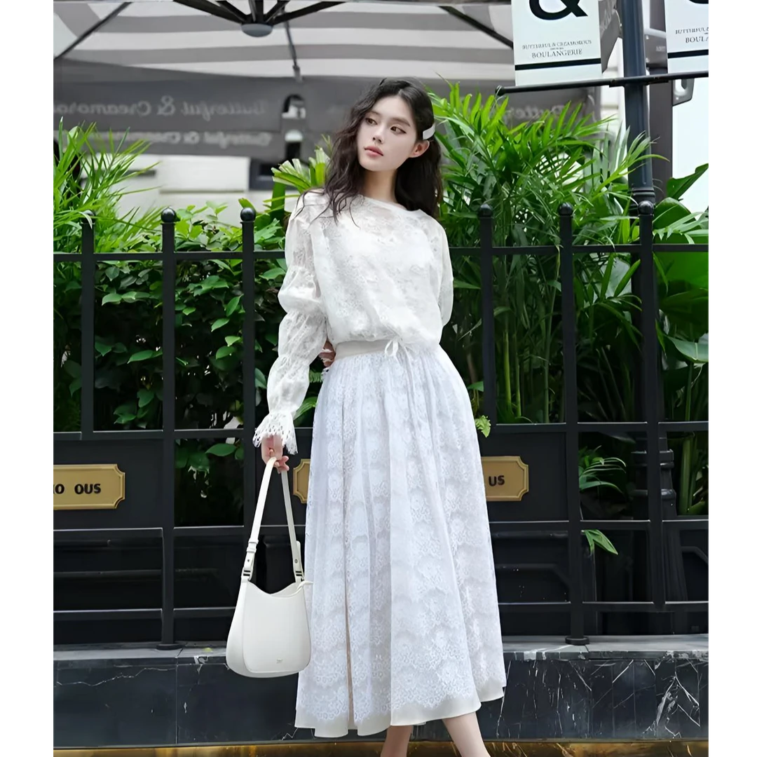 【商场同款】2025秋季洋气百搭蕾丝镂空长袖圆领雪纺衫女1300972