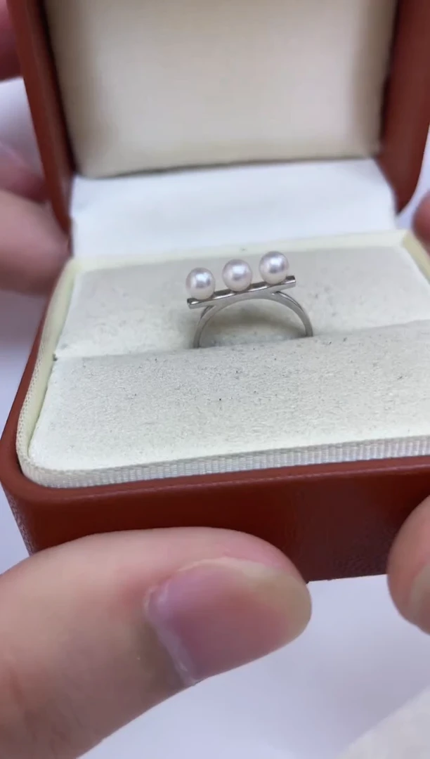 银S925镶嵌海水珍珠戒指
