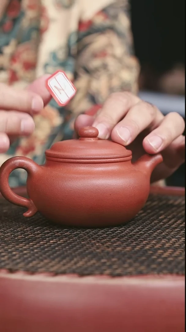茶壶紫砂15号大红泥仿古350CC微微暇