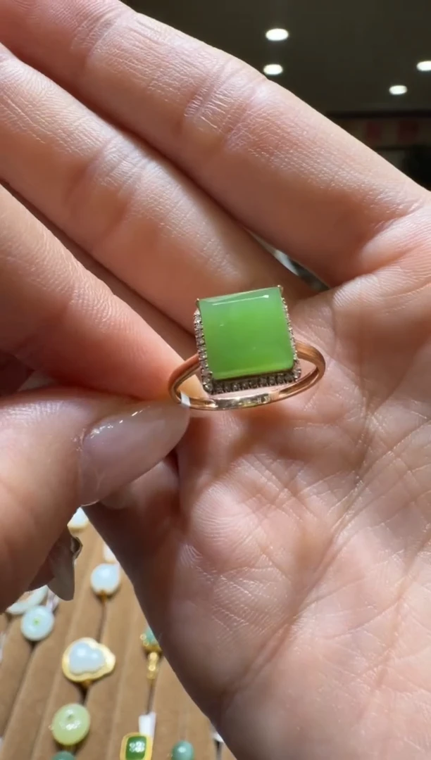 颈饰18K金镶嵌和田玉戒指备注圈口11-19