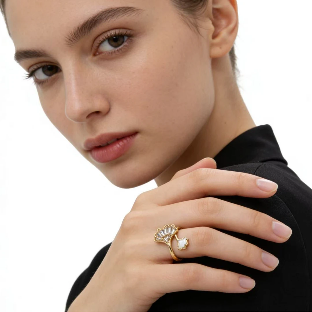 铜合金仿珍珠戒指 PAPAROD鎏金叶语时尚百搭简约小众可调节戒指