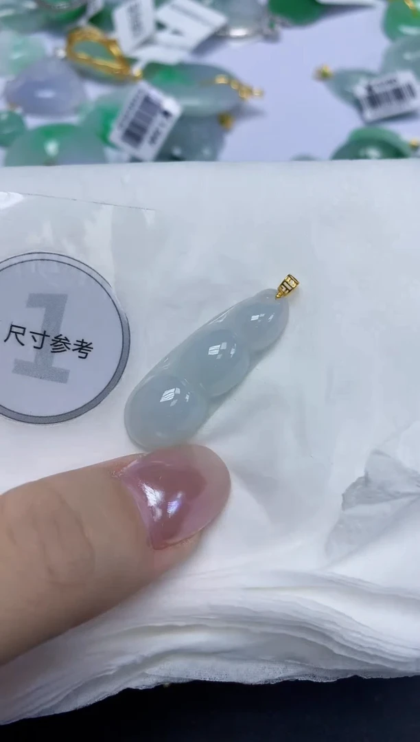 翡翠18K金镶嵌颈饰天然缅甸翡翠A货多样性发一件