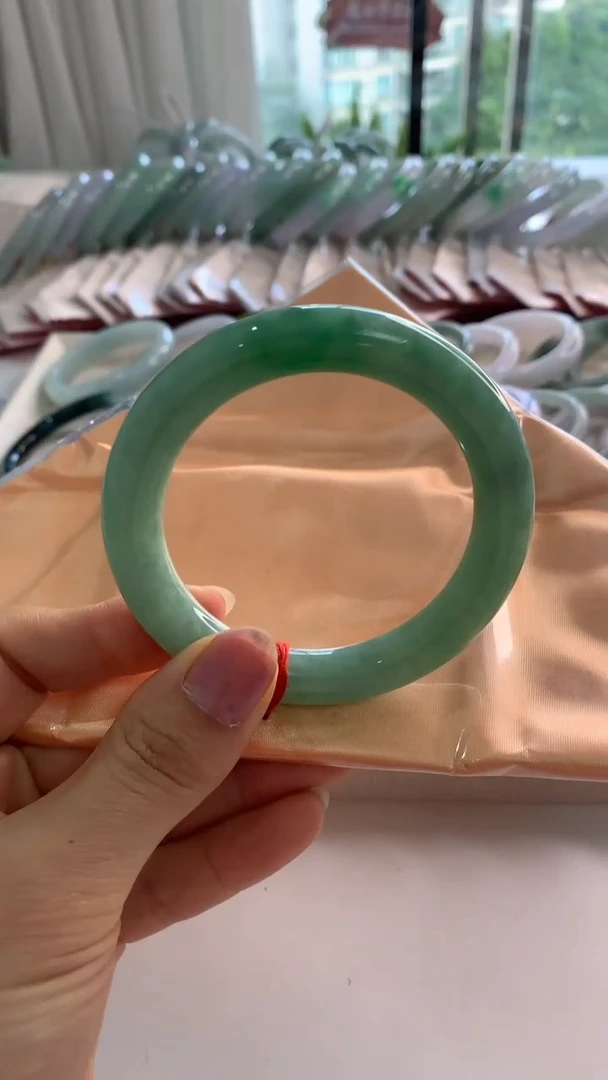未镶嵌手镯翡翠55满绿圆条