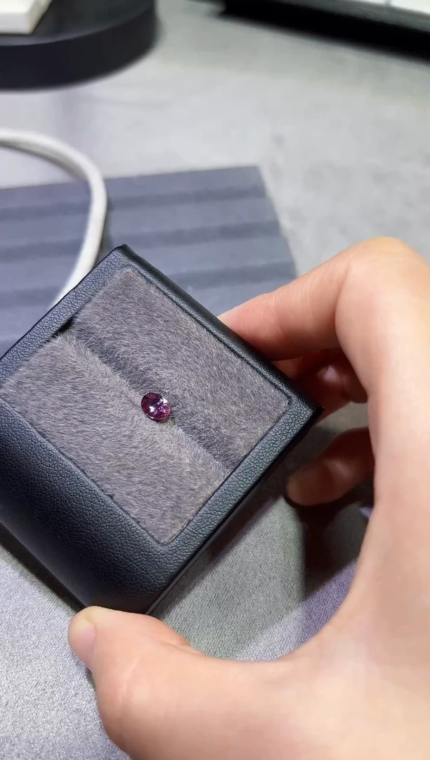 裸石彩色蓝宝石一粒0.835ct