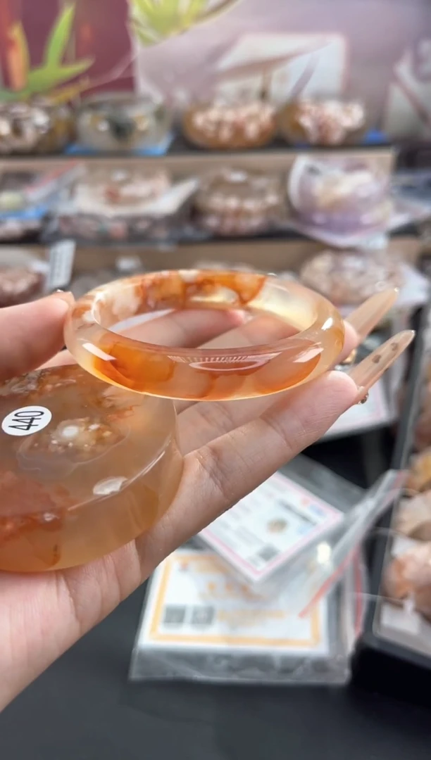 未镶嵌手镯石英质玉53