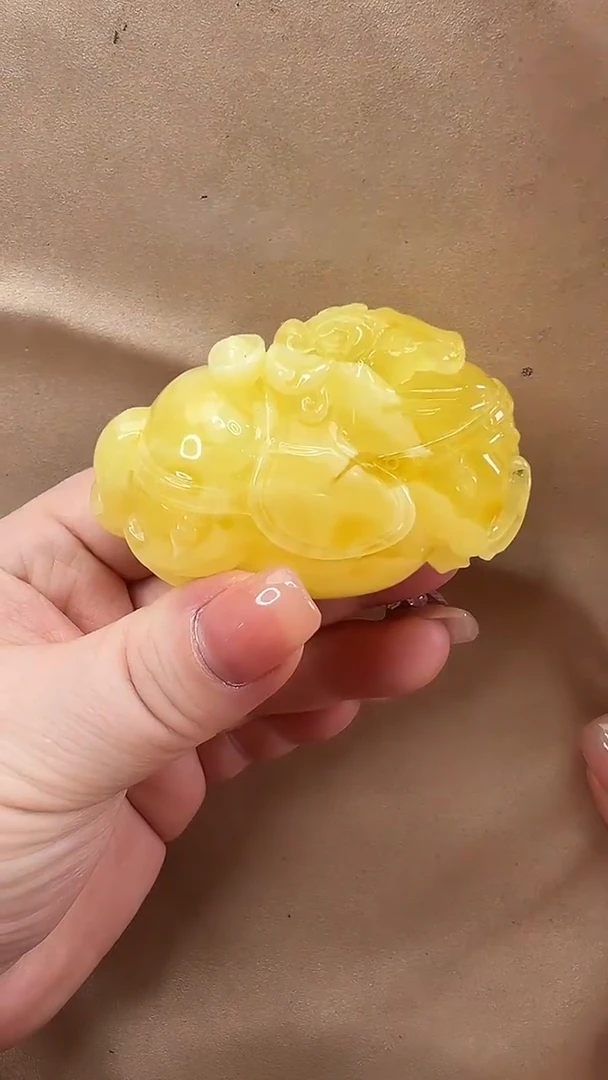 琥珀颈饰未镶嵌吊坠