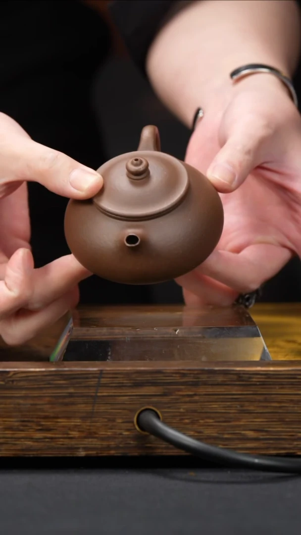 茶壶紫砂紫砂茶壶 寒江 NC