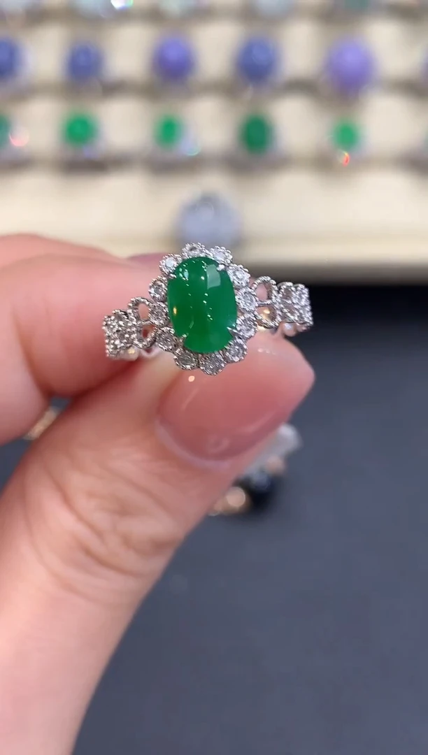 18K金镶嵌戒指翡翠a17