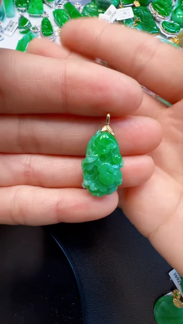 【闪购商品】翡翠吊坠(不含链)18K金镶嵌1280