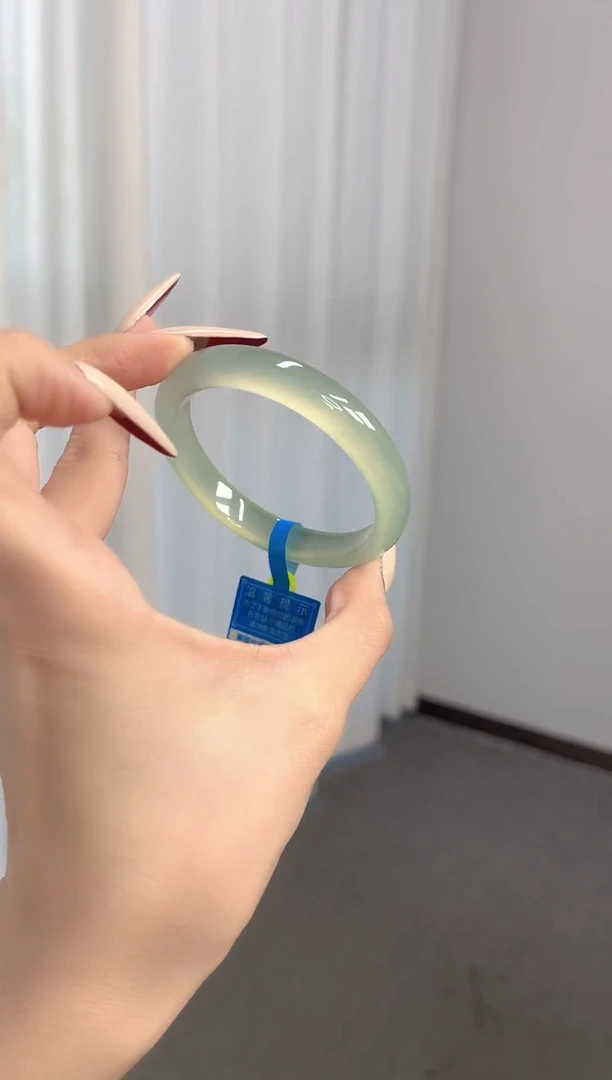 手镯玛瑙/玉髓未镶嵌54-55圈