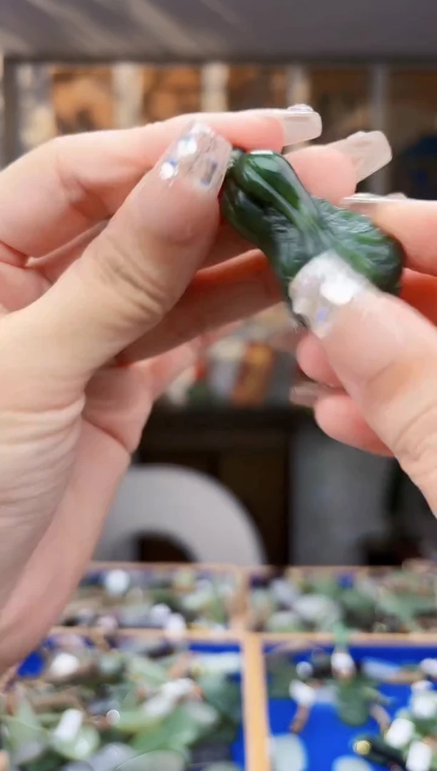 和田玉未镶嵌挂件拍一发一